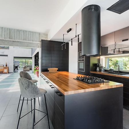 יאליסוס Villa Eleven מראה חיצוני תמונה